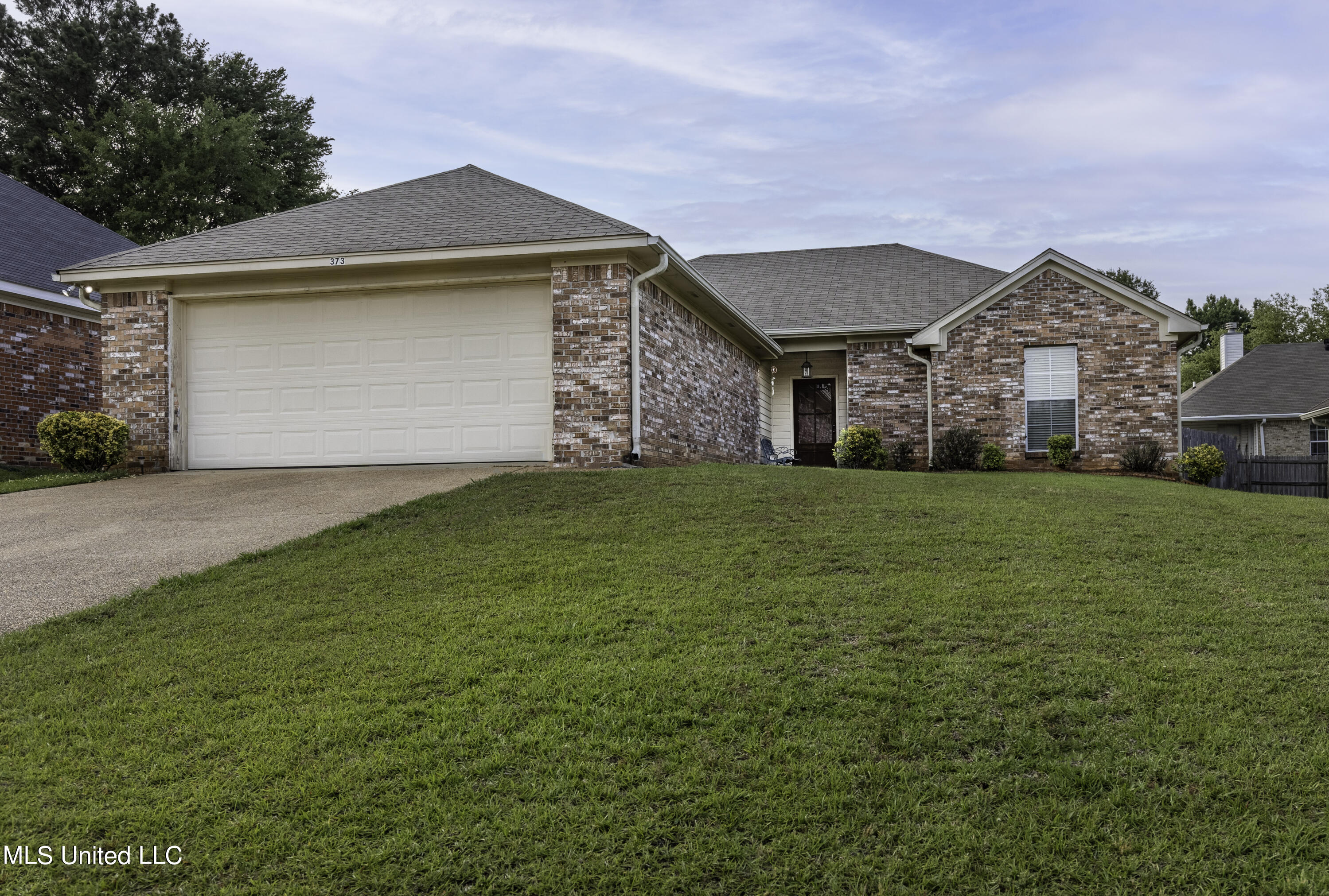 373 Briar View Drive Brandon, MS 39042 - Photo 1 of 13 7H8A5804-HDR-Edit