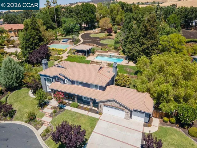 $2,945,000 | 825-825 Bertram Street, Walnut Creek, CA 94598