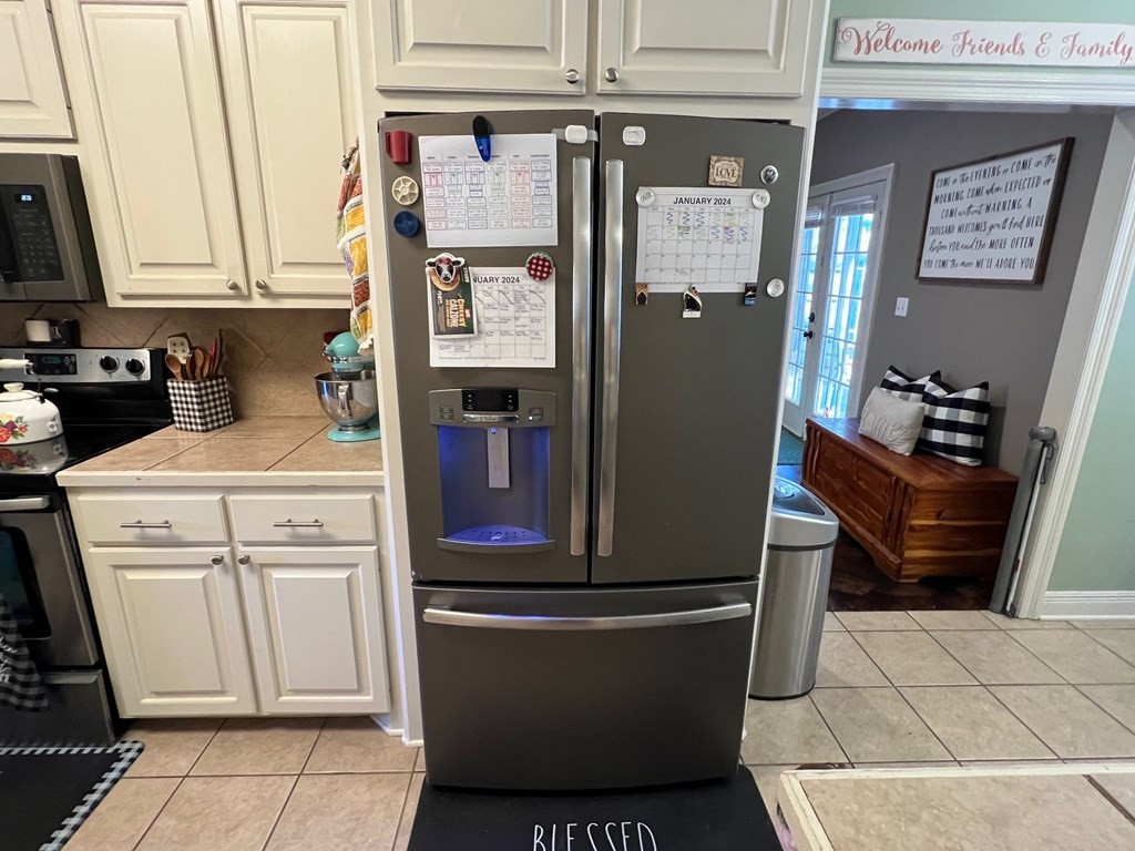 1005 Deer Ridge Road McComb, MS 39648 - Photo 12 of 36 Refrigerator