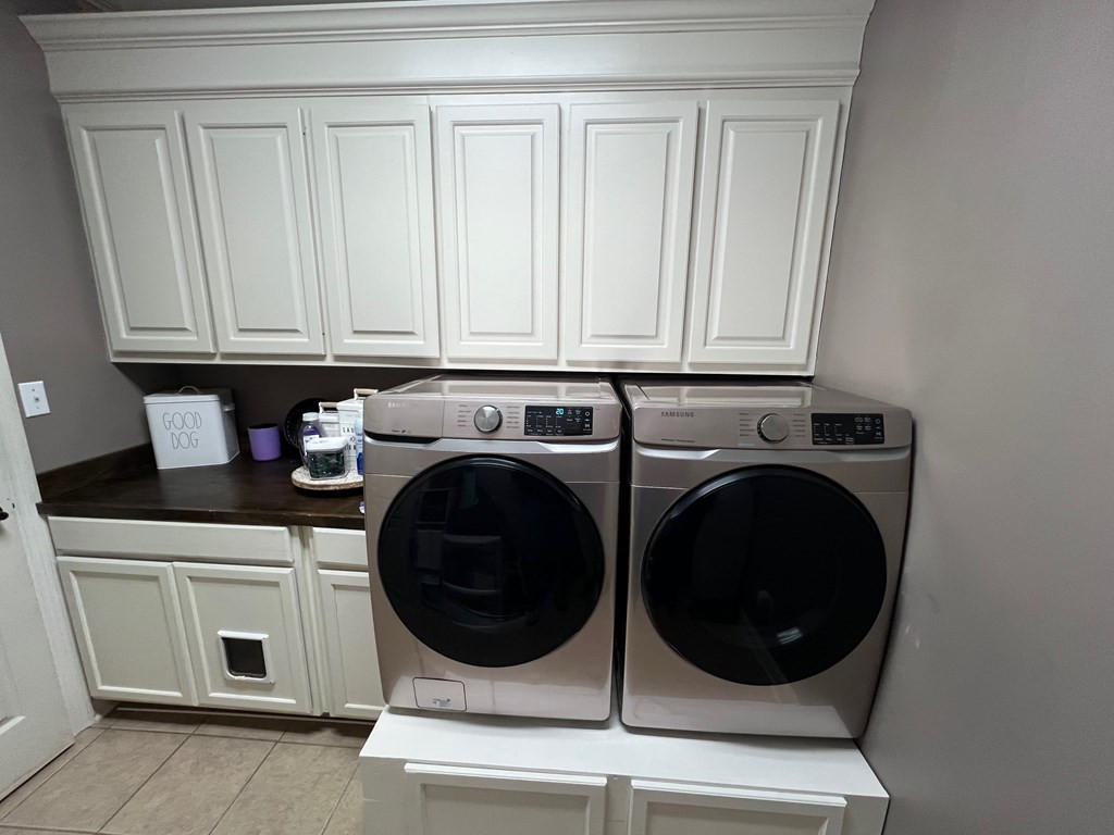 1005 Deer Ridge Road McComb, MS 39648 - Photo 29 of 36 Utility room