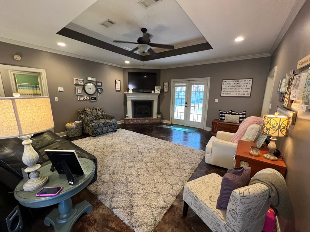 1005 Deer Ridge Road McComb, MS 39648 - Photo 5 of 36 Family room from foyer