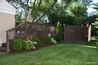 31161 Old Stage Road Beverly Hills, MI 48025 - Photo 4 of 32