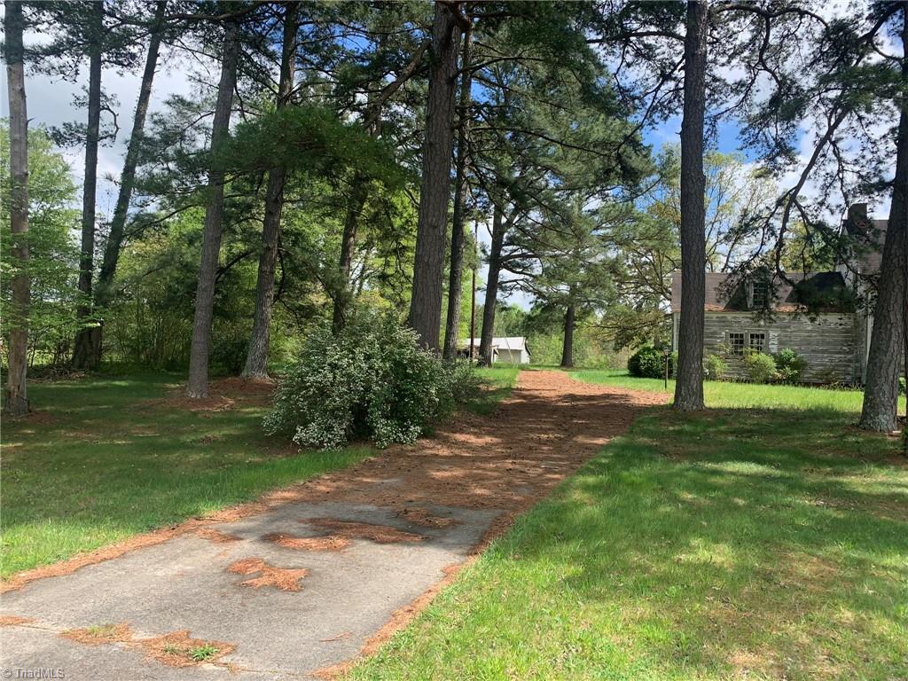 1682 Cunningham Brick Yard Road Thomasville, NC 27360 - Photo 4 of 8