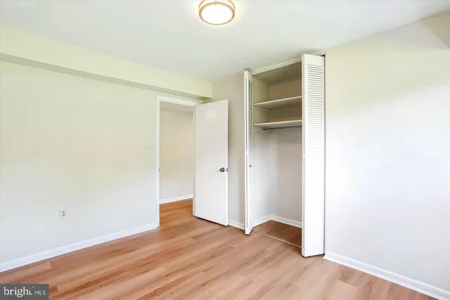 $2,145 | 10601 Weymouth Street, Unit 4, Bethesda, MD 20814