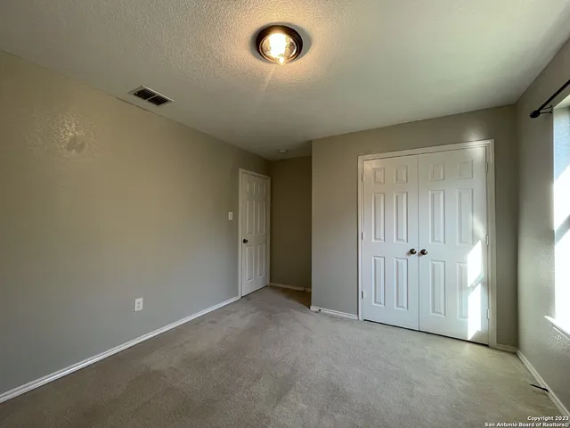 $2,375 | 2830 Zurich, San Antonio, TX 78230