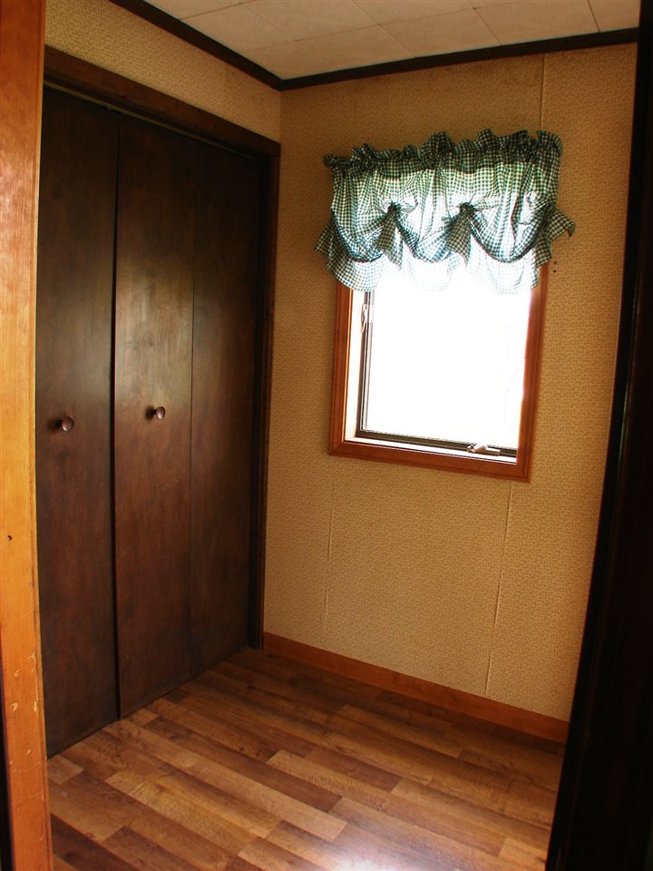 8565 South Smith Road Perrinton, MI 48871 - Photo 5 of 40 1815431-4.JPG