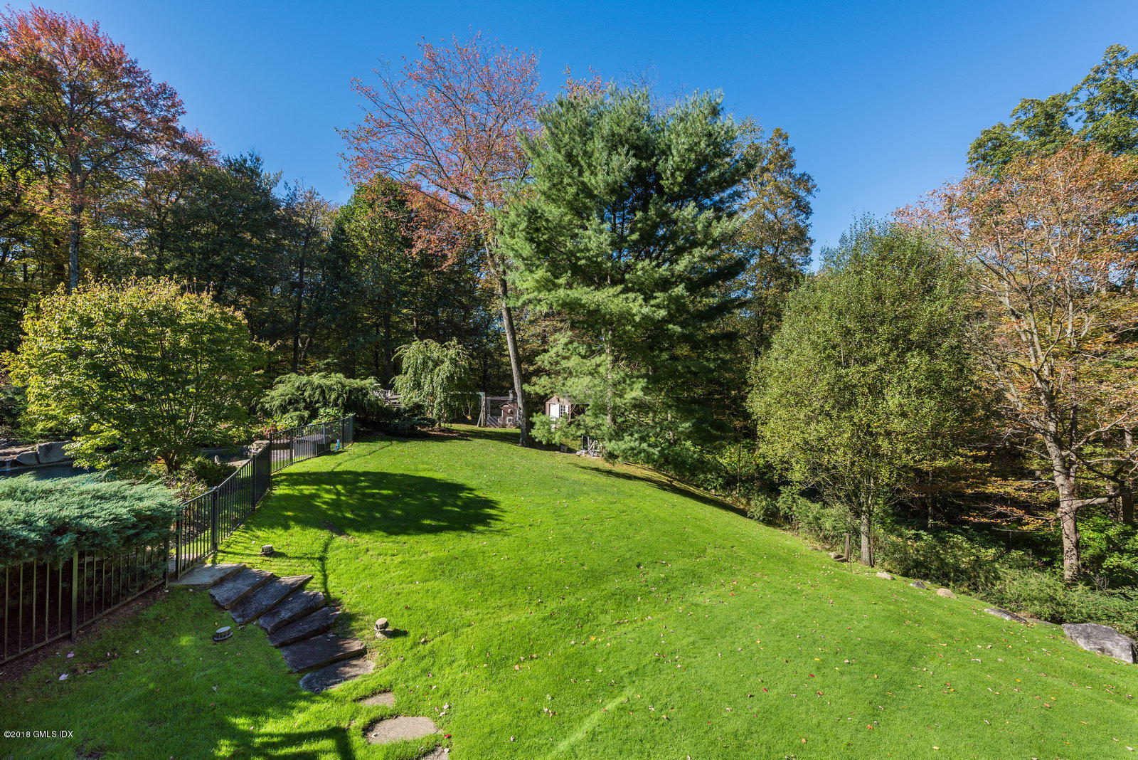 68 Sumner Road Greenwich, CT 06831 - Photo 3 of 25 68 Sumner Rd 16 - WEB