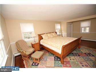 572 Mount View Road Berwyn, PA 19312 - Photo 6 of 12