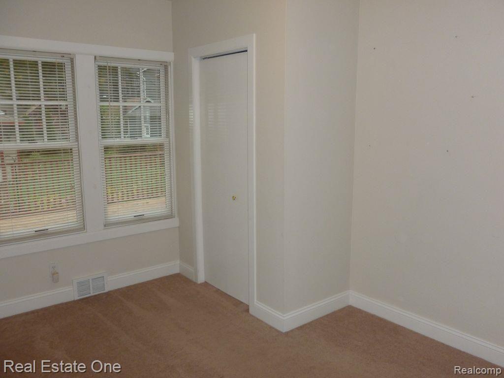 323 Highland Avenue Rochester, MI 48307 - Photo 14 of 35 First Floor Bedroom