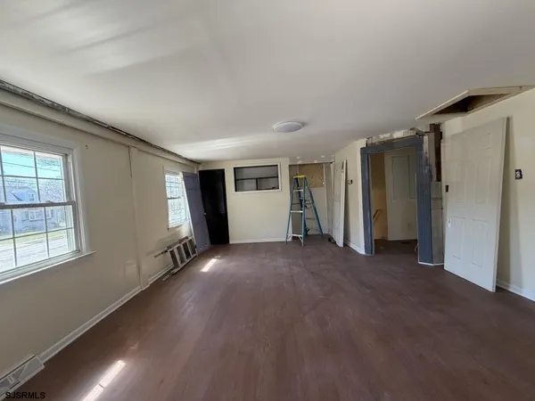 $3,700 | 322 West Nicholson Road, Mount Ephraim, NJ 08059