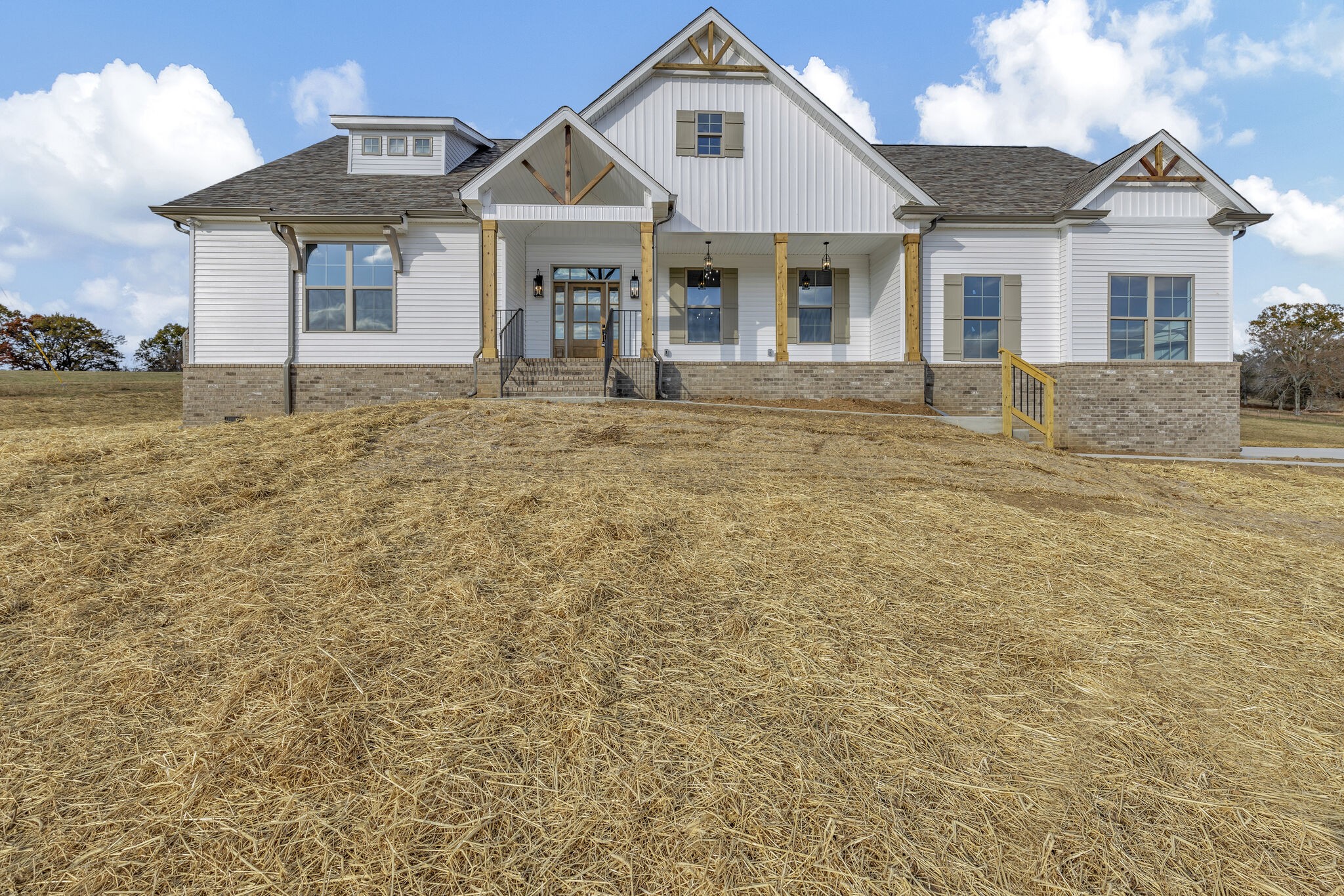 1 Hunter Bills Road Lewisburg, TN 37091 - Photo 1 of 48 a front view of a house with a yard