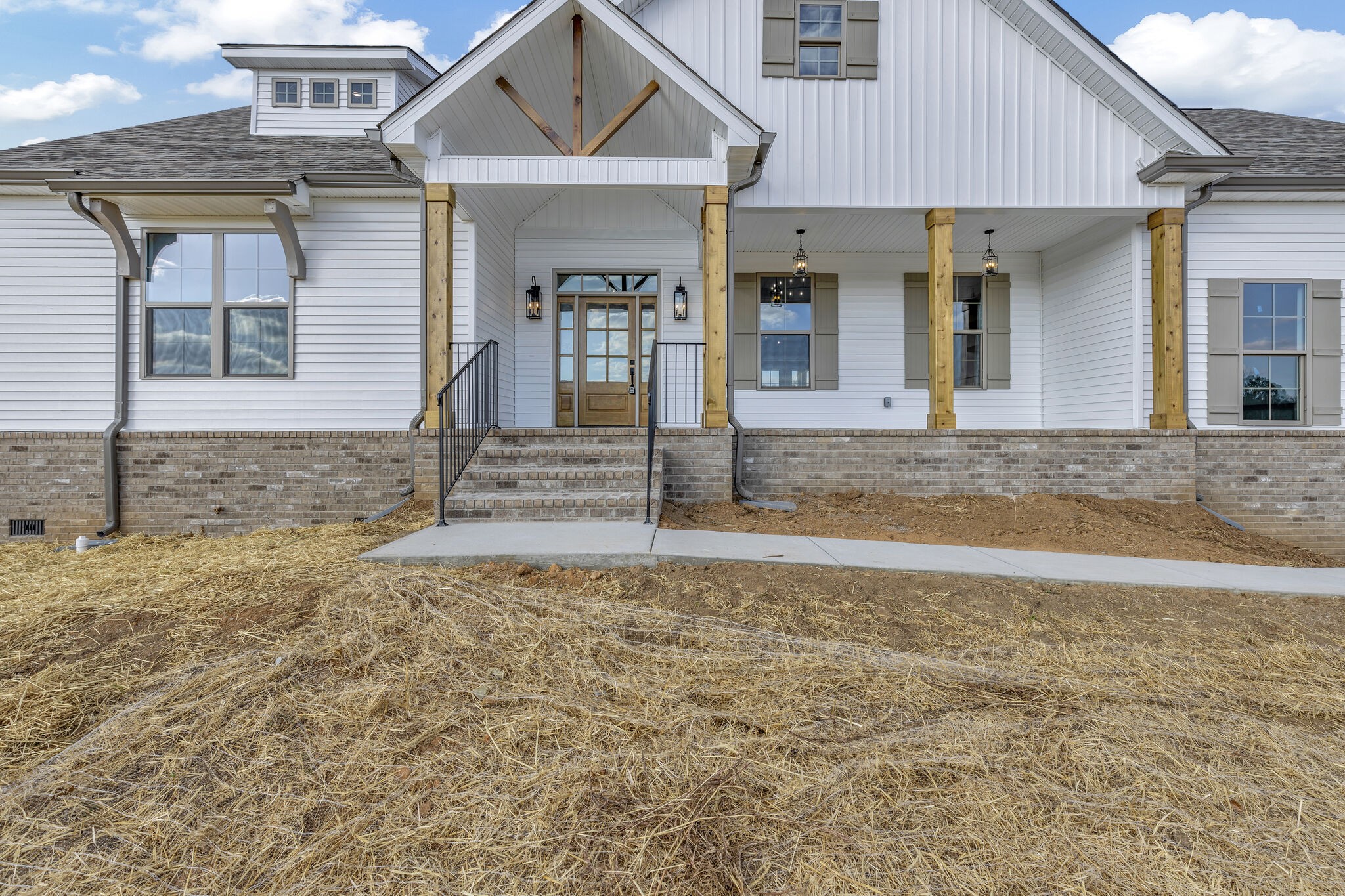 1 Hunter Bills Road Lewisburg, TN 37091 - Photo 5 of 48 a view of a house with wooden floor