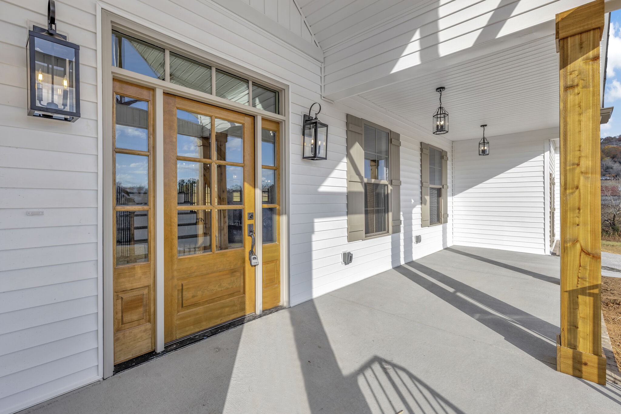 1 Hunter Bills Road Lewisburg, TN 37091 - Photo 6 of 48 a view of a hallway with wooden walls