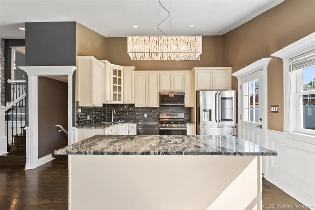 $369,000 | 4325 Adeline Drive, Oak Lawn, IL 60453