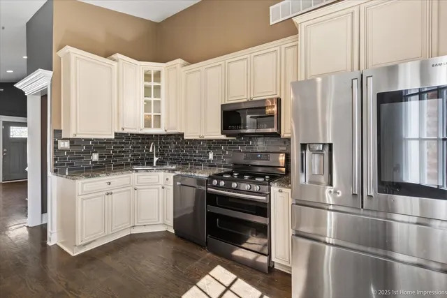 $369,000 | 4325 Adeline Drive, Oak Lawn, IL 60453