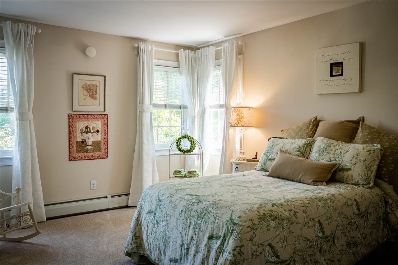 587 Ridgefield Road Shelburne, VT 05482 - Photo 31 of 35 Gallery Image 31