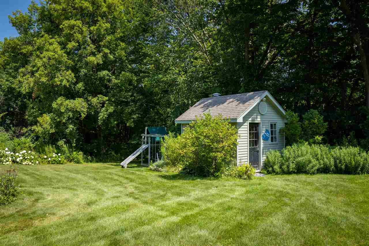 587 Ridgefield Road Shelburne, VT 05482 - Photo 8 of 35 Gallery Image 8