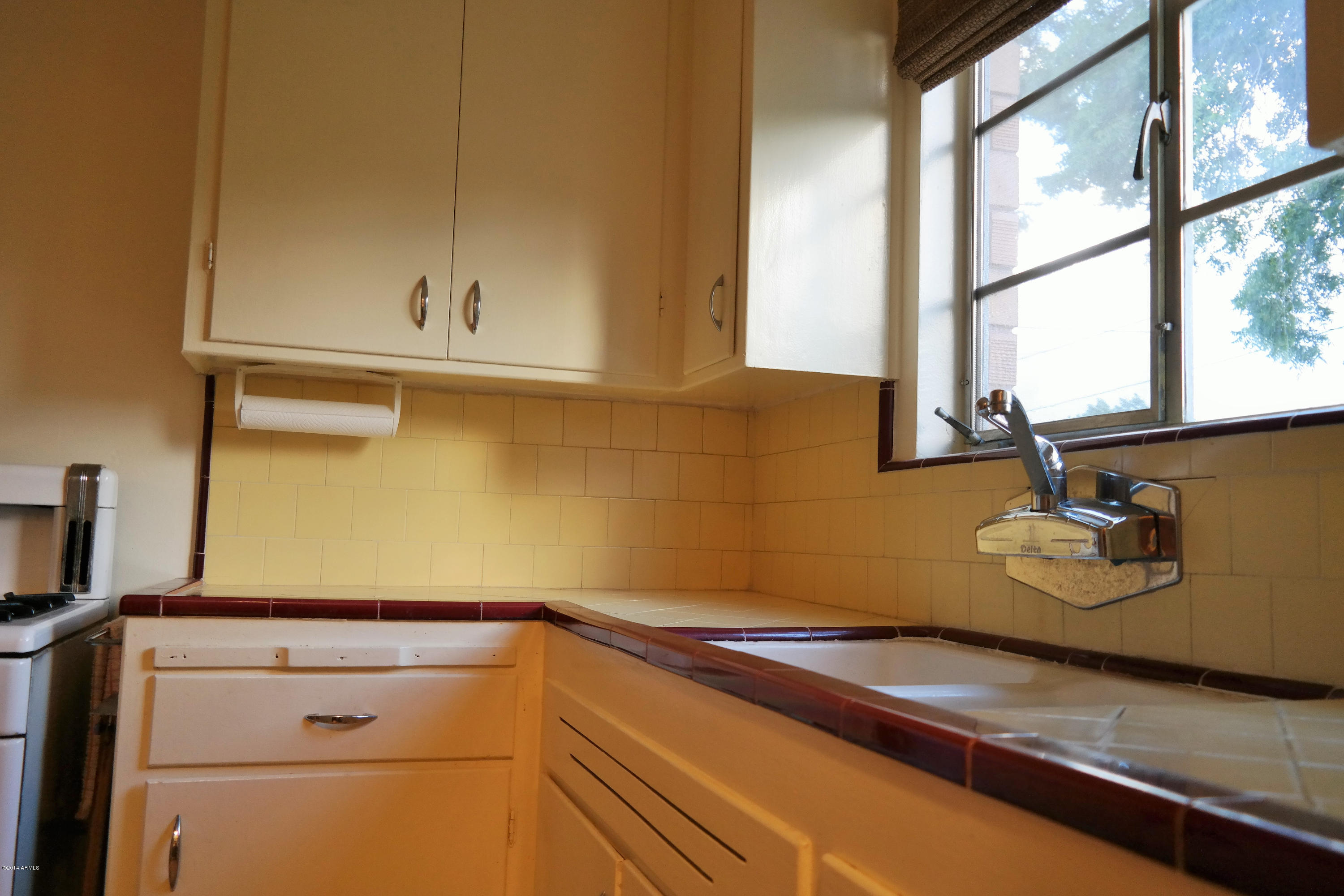 1120 East Ocotillo Road Phoenix, AZ 85020 - Photo 8 of 25 Kitchen ii