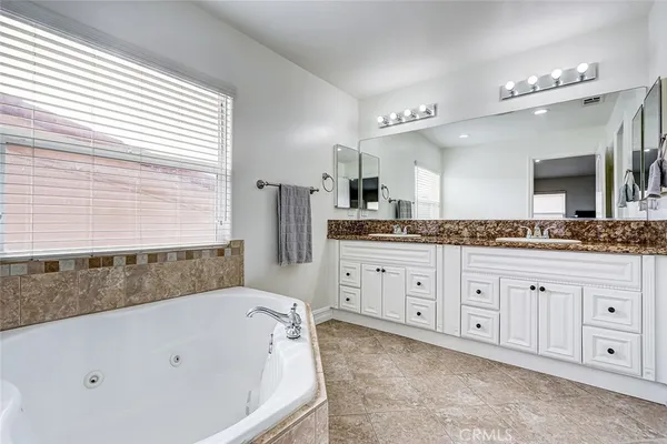 $4,100 | 4546 West 171st Street, Lawndale, CA 90260