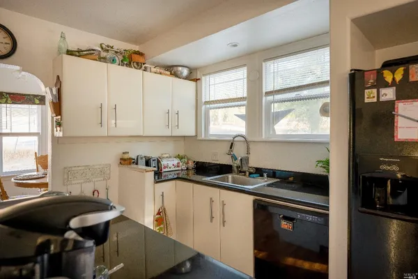 $925,000 | 5880-5860 Live Oak Drive, Kelseyville, CA 95451