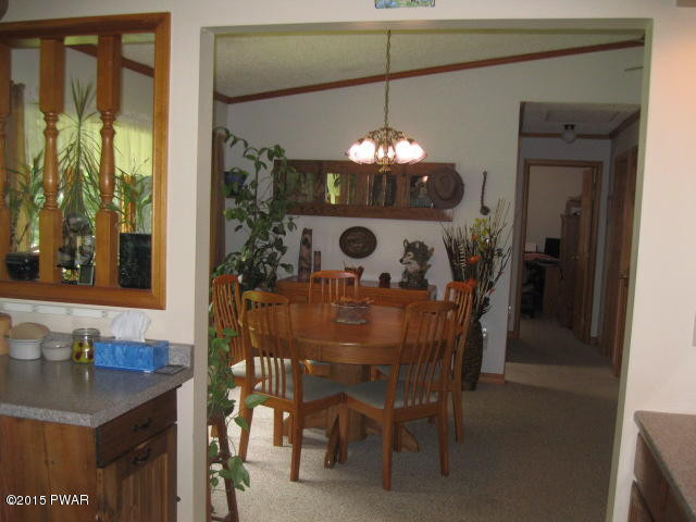 142 Pine Road Hawley, PA 18428 - Photo 8 of 22