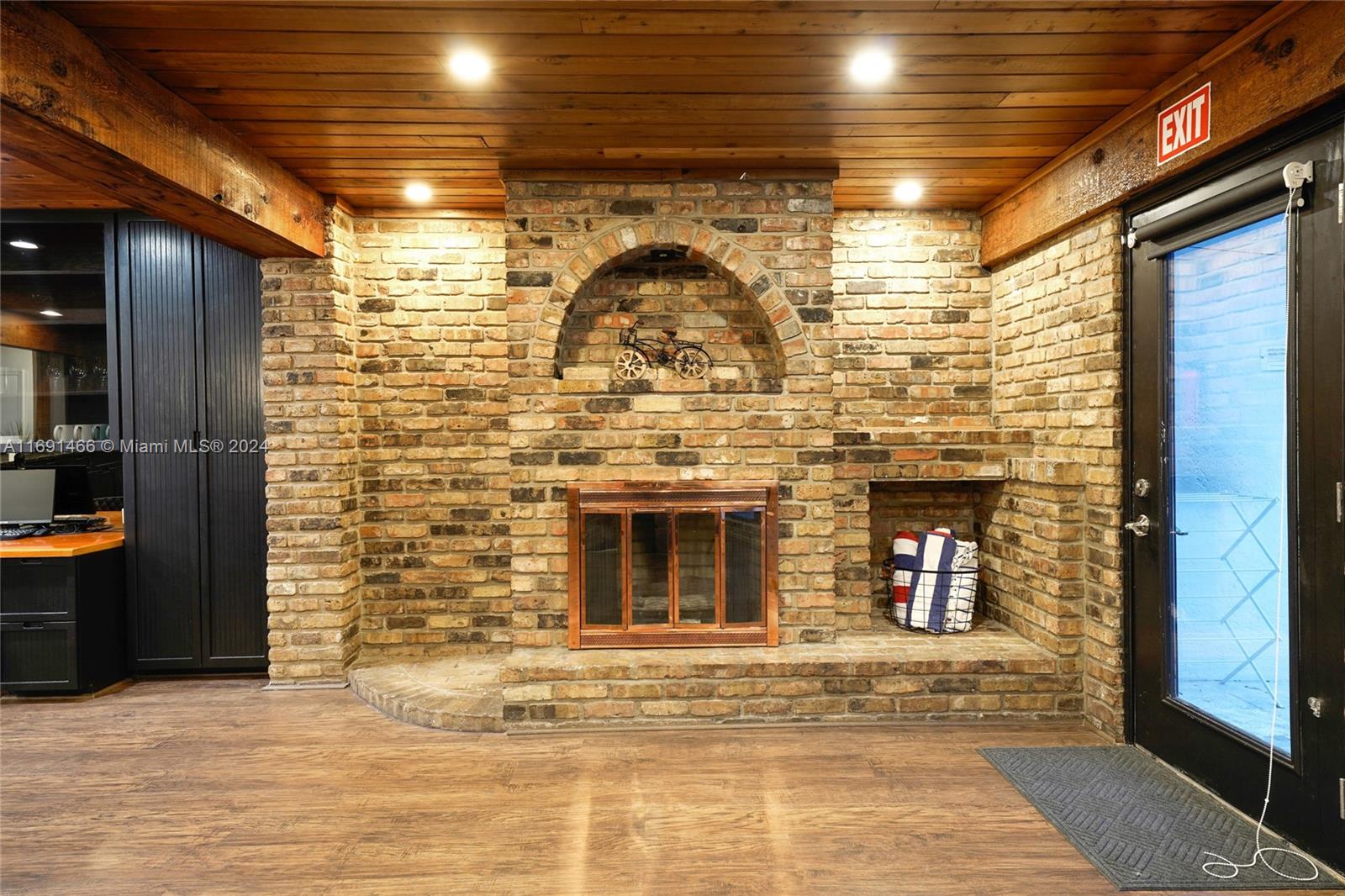 5000 Grant Street Hollywood, FL 33021 - Photo 16 of 74