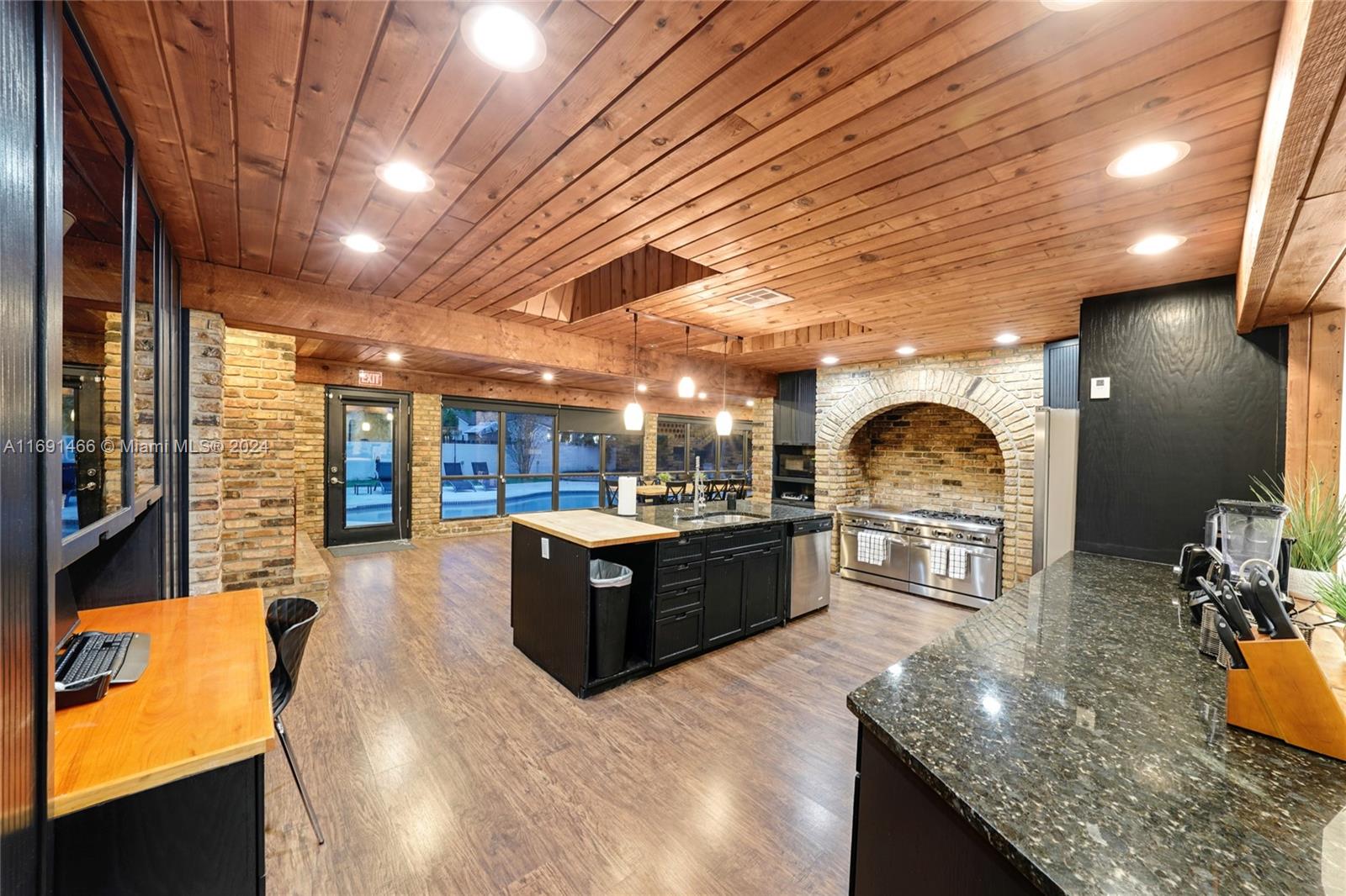 5000 Grant Street Hollywood, FL 33021 - Photo 7 of 74