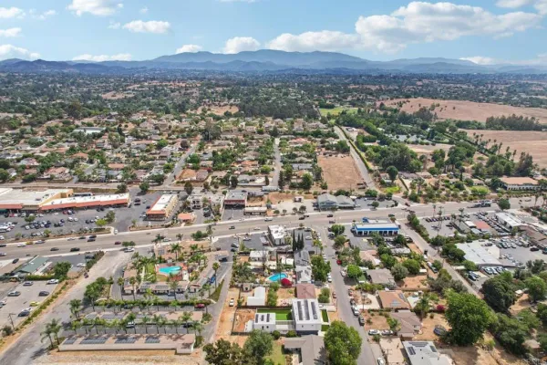 $2,299,000 | 139 Almond Street, Unit 41, Fallbrook, CA 92028