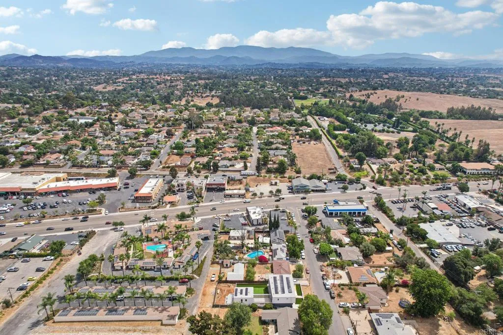 139 Almond Street, Unit 41 Fallbrook, CA 92028 - Photo 34 of 35