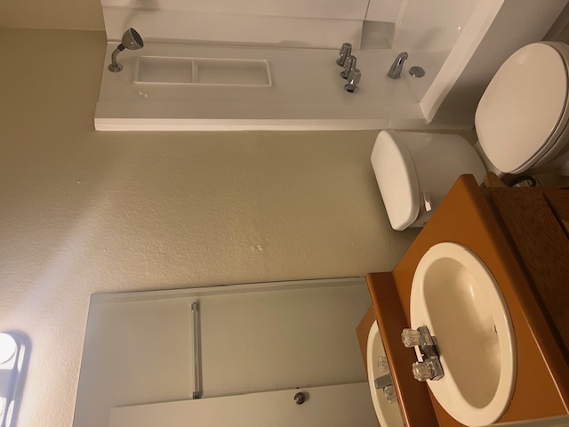 501 Hedgewood Drive, Unit D Georgetown, TX 78628 - Photo 12 of 15 Full bathroom with vanity and bathing tub / shower combination