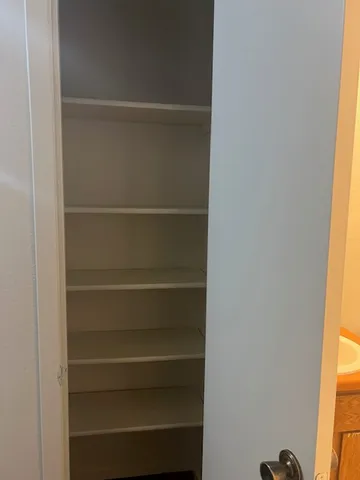 $800 | 501 Hedgewood Drive, Unit D, Georgetown, TX 78628