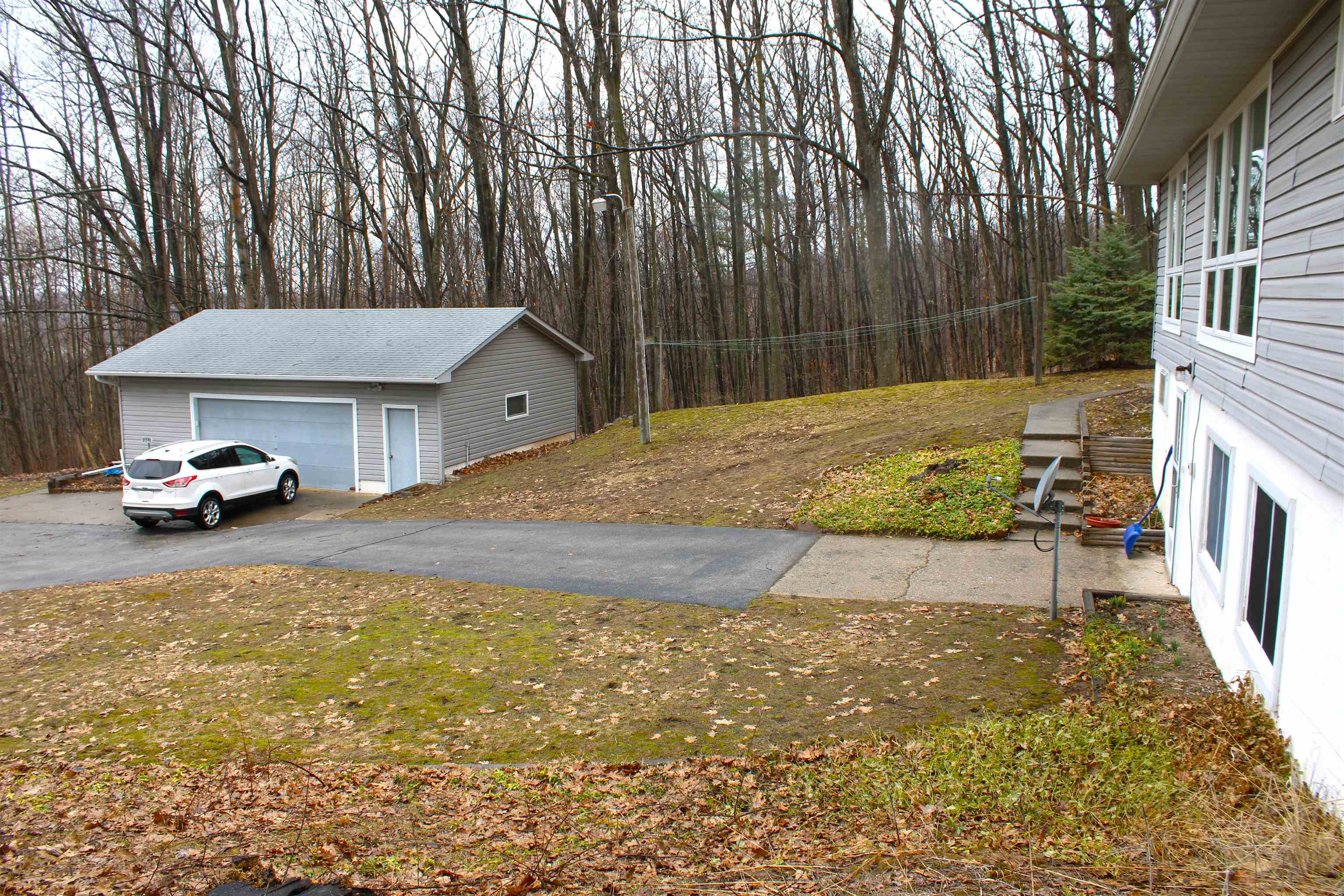 4290 Johnson Road Frankfort, MI 49635 - Photo 4 of 42