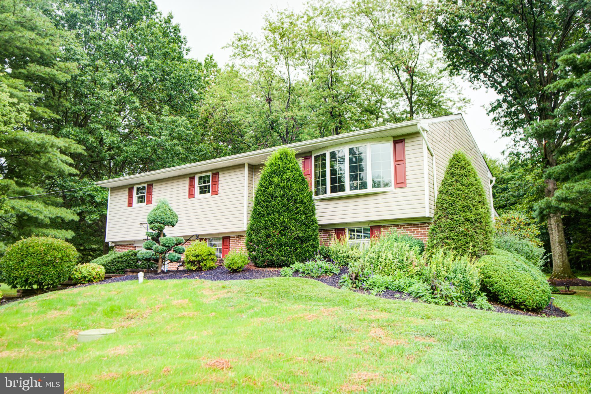 379 Limerick Center Road Royersford, PA 19468 - Photo 3 of 35 Gallery Image 3