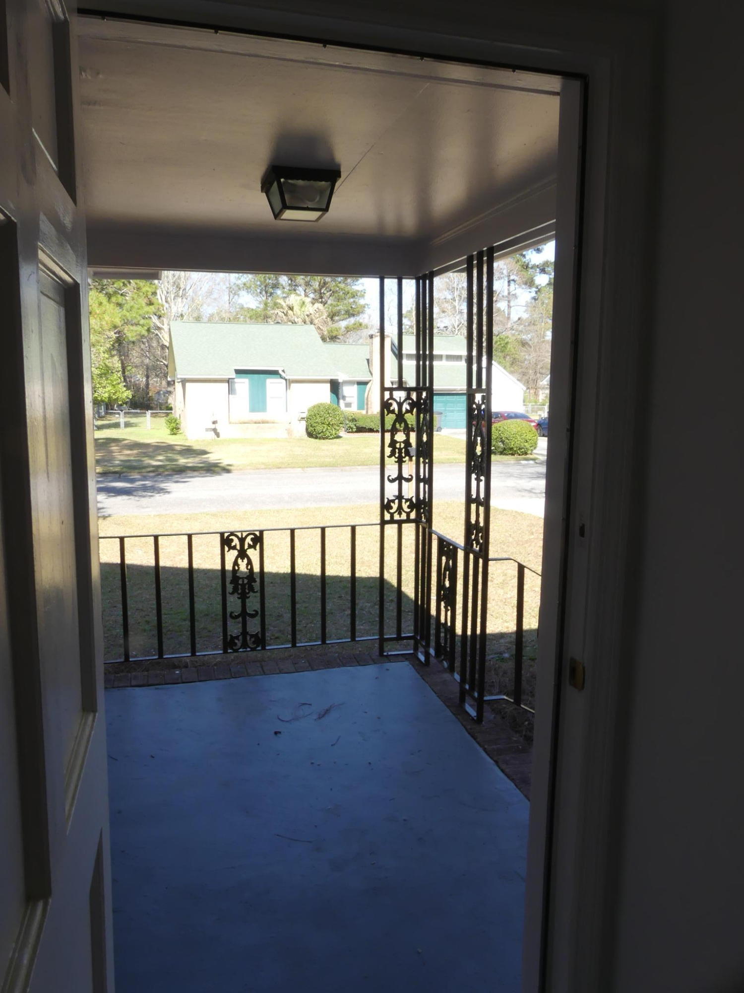 8177 Wainwright Road North Charleston, SC 29406 - Photo 3 of 41 P1030490