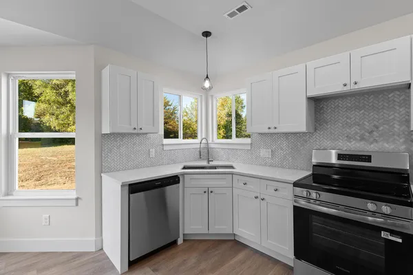 $315,900 | 2026 Grn Acrs Drive, Adrian, MI 49221