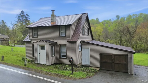 $172,900 | 2583 Highway 168, German Flatts, NY 13407
