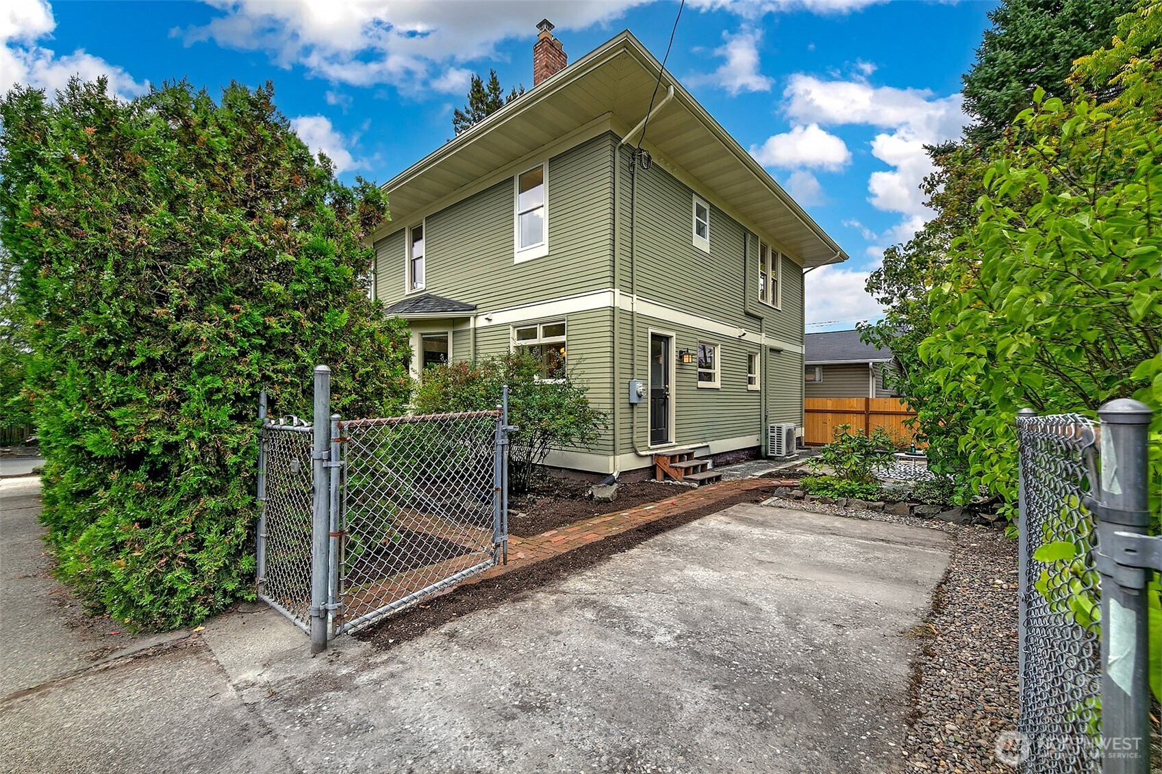1812 North 80th Street Seattle, WA 98103 - Photo 27 of 30 Gallery Image 27