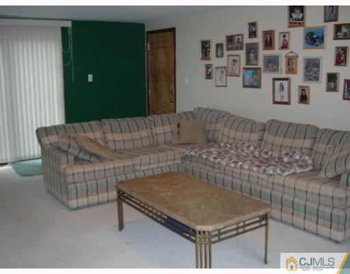 37 Hill Road Edison, NJ 08817 - Photo 5 of 8