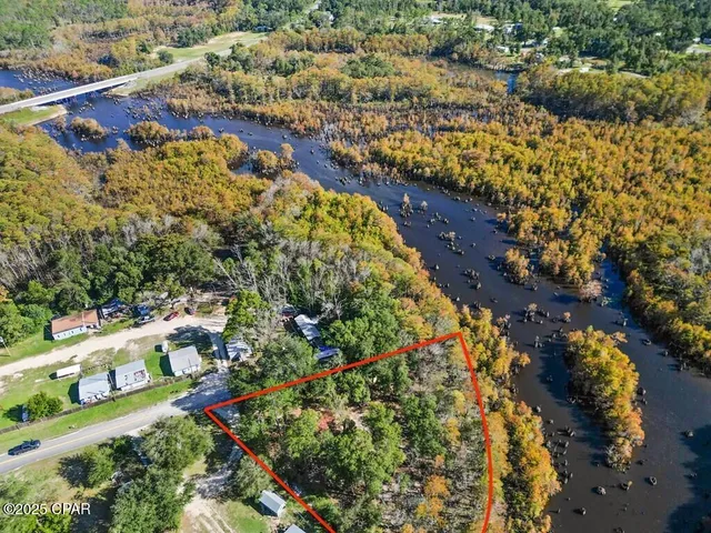 $50,000 | 587 Texas Street, Wewahitchka, FL 32465