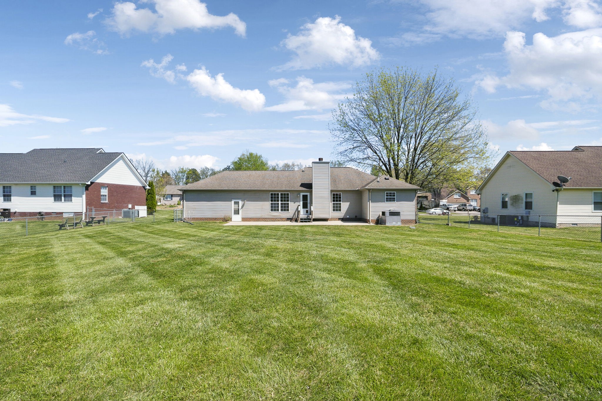 623 Audrey Road Mount Juliet, TN 37122 - Photo 23 of 27 a front view of house with yard and seating area