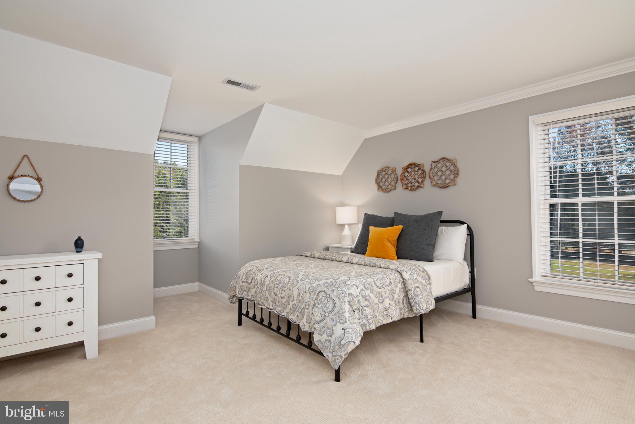 26561 North Point Road Easton, MD 21601 - Photo 48 of 60 Guest bedroom