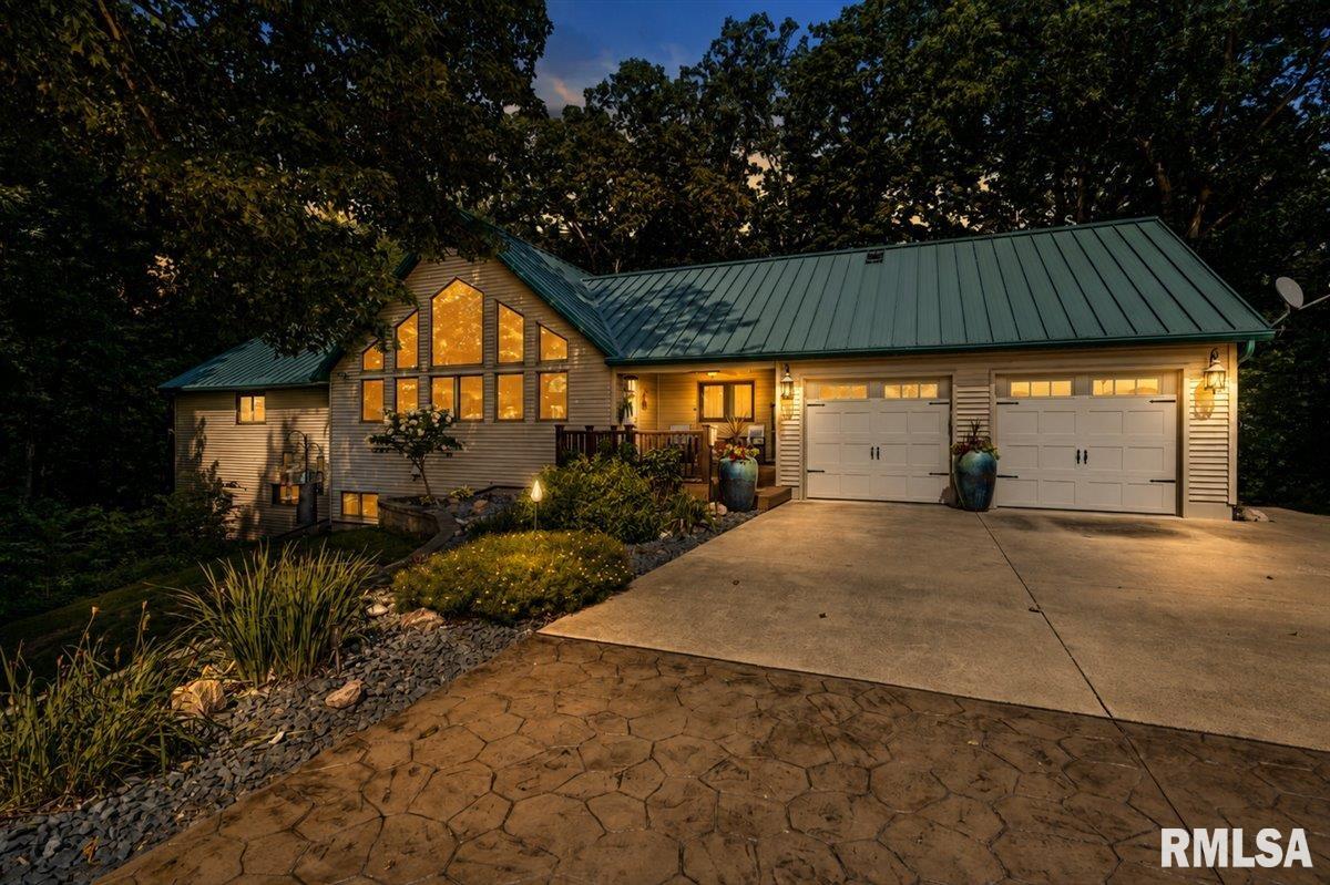 5626 Irwin Bridge Road Pleasant Plains, IL 62677 - Photo 7 of 73 Gallery Image 7