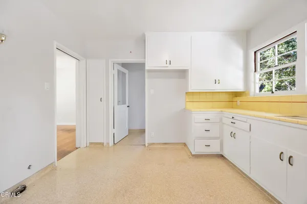$1,275,000 | 2015 Montecito Drive, Glendale, CA 91208