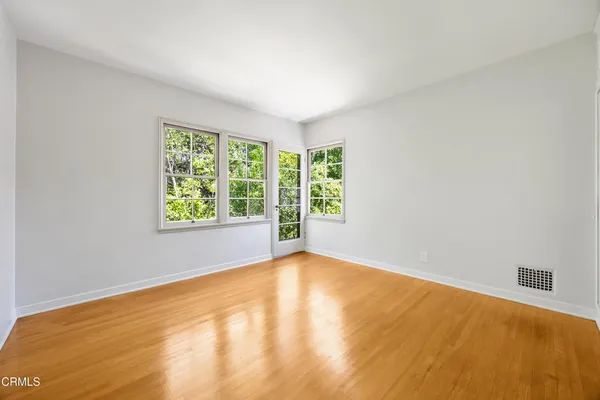 $1,275,000 | 2015 Montecito Drive, Glendale, CA 91208