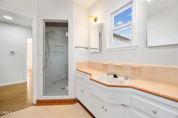 $1,275,000 | 2015 Montecito Drive, Glendale, CA 91208