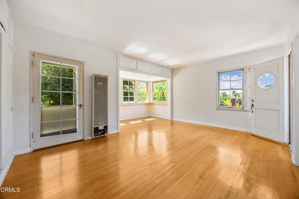 $1,275,000 | 2015 Montecito Drive, Glendale, CA 91208