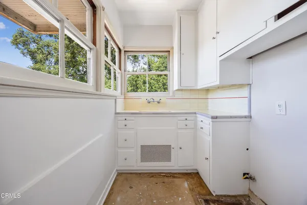 $1,275,000 | 2015 Montecito Drive, Glendale, CA 91208