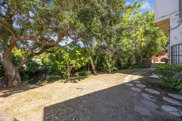 $1,275,000 | 2015 Montecito Drive, Glendale, CA 91208