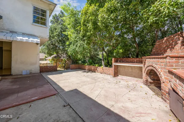 $1,275,000 | 2015 Montecito Drive, Glendale, CA 91208