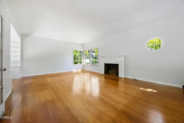 $1,275,000 | 2015 Montecito Drive, Glendale, CA 91208